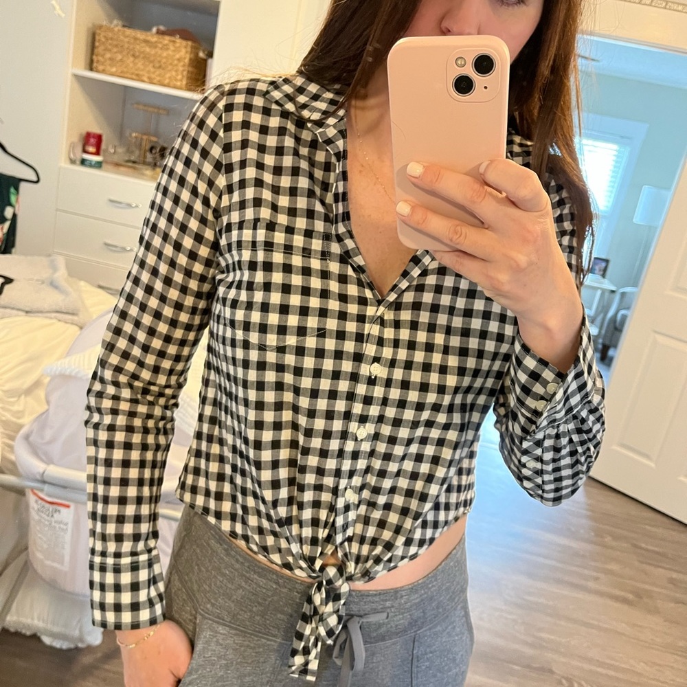 Jcrew Gingham Tie Crop Button down Size: S